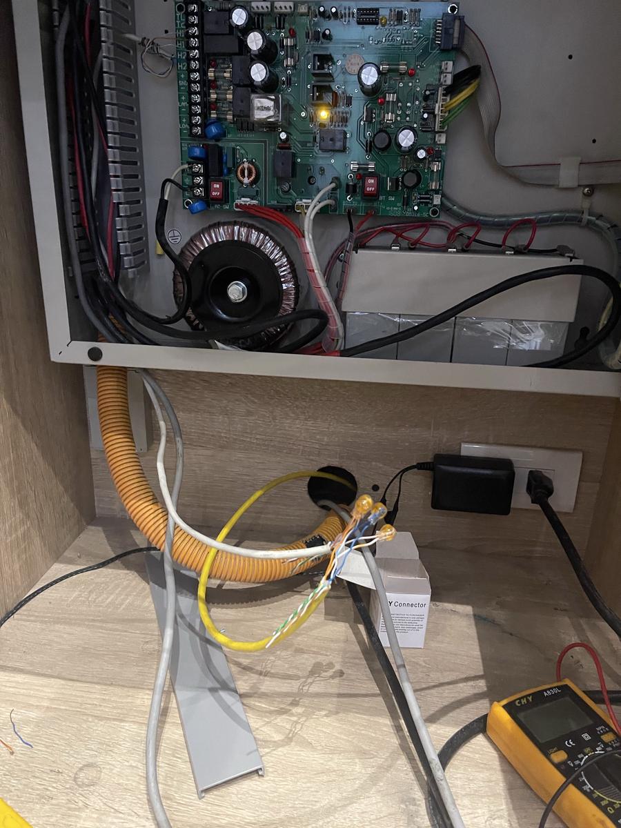 檢查電源箱並量測