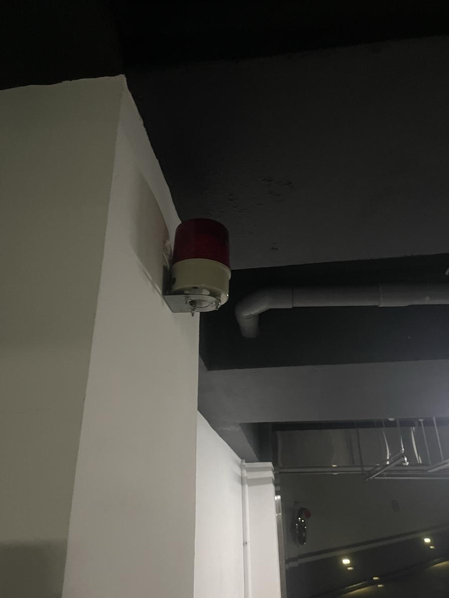B1 旋轉警示燈