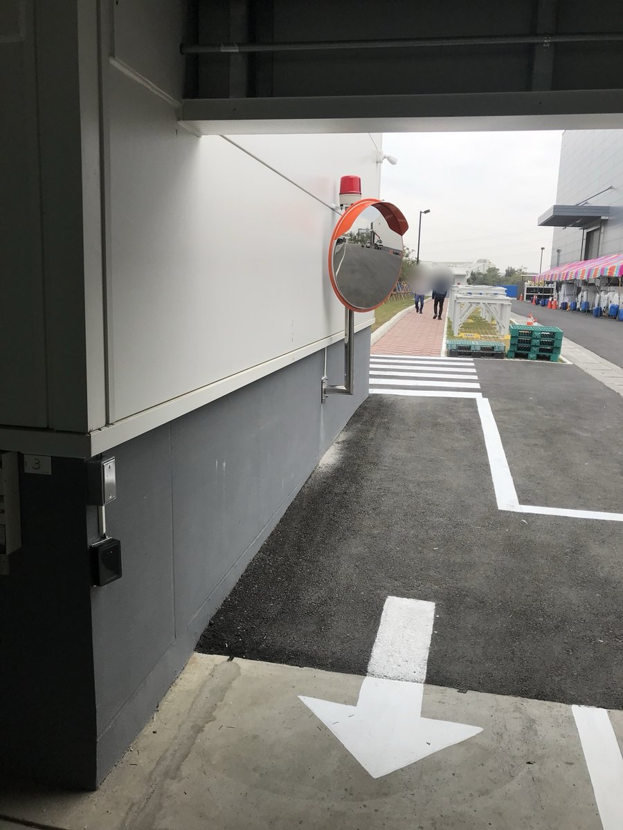 高雄路竹某大廠 安裝反射鏡、旋轉燈、車道主機、雷達感應器