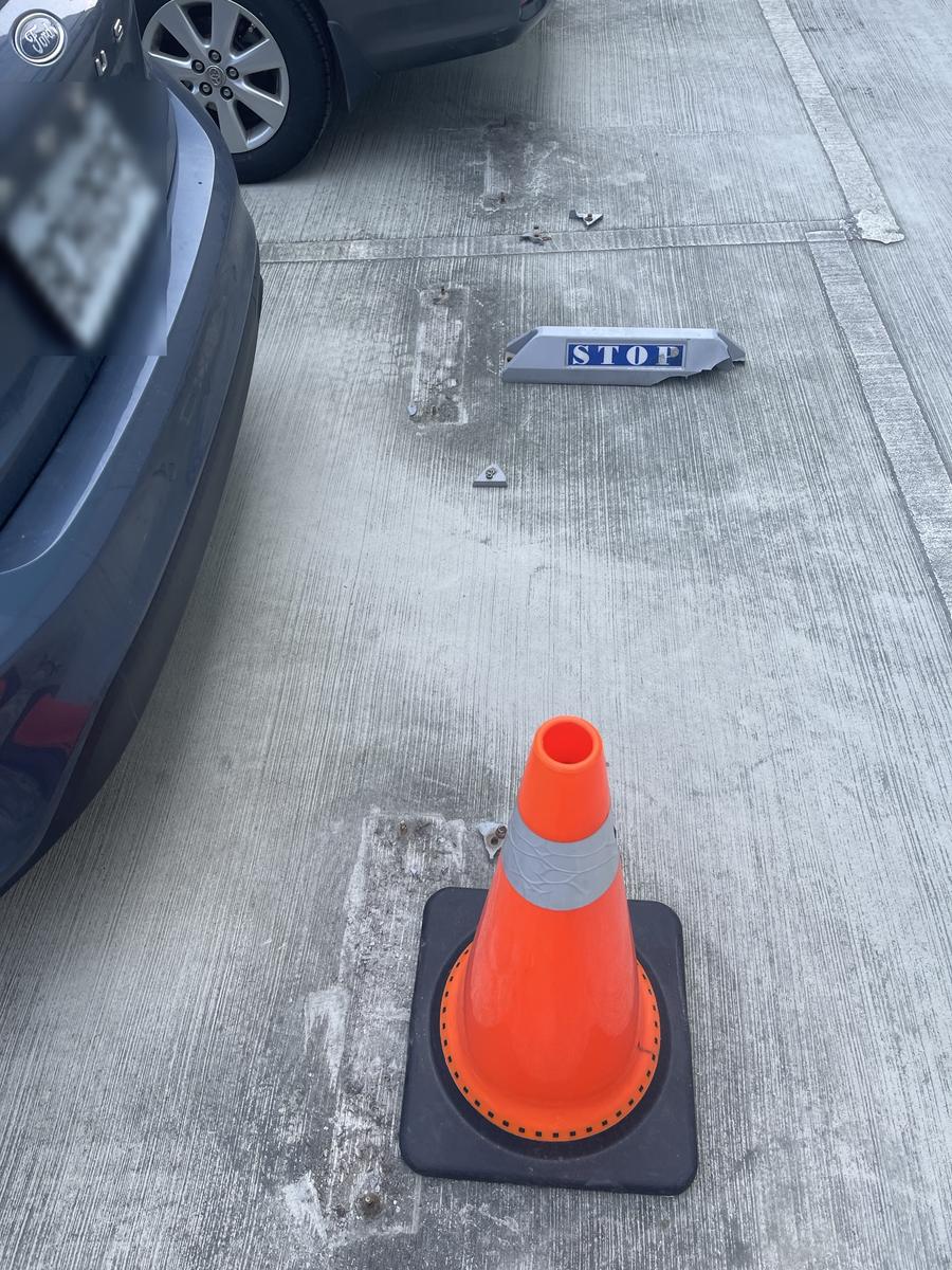 施工前:車輪擋破損